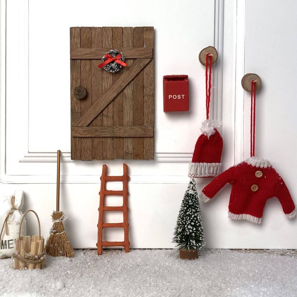 Gnome door set. H 18cm