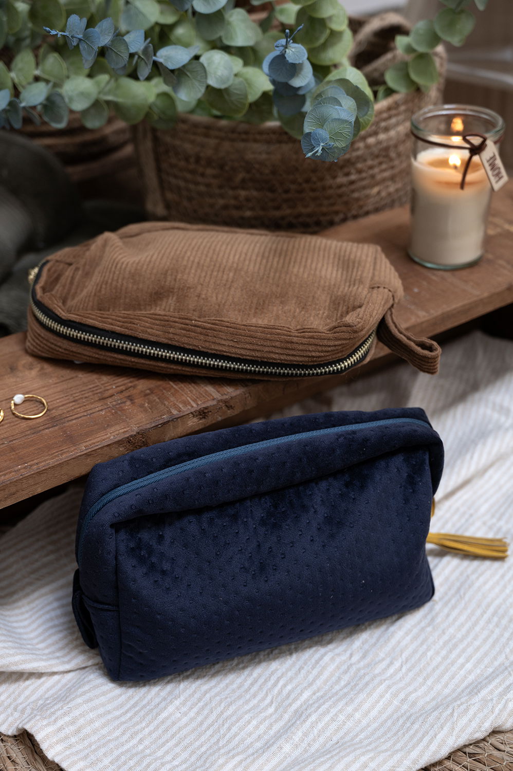 Makeup bag